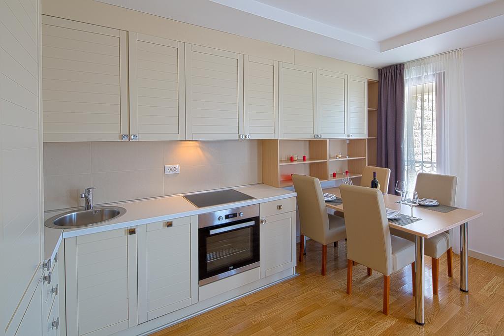 Aria Apartments Будва Екстер'єр фото