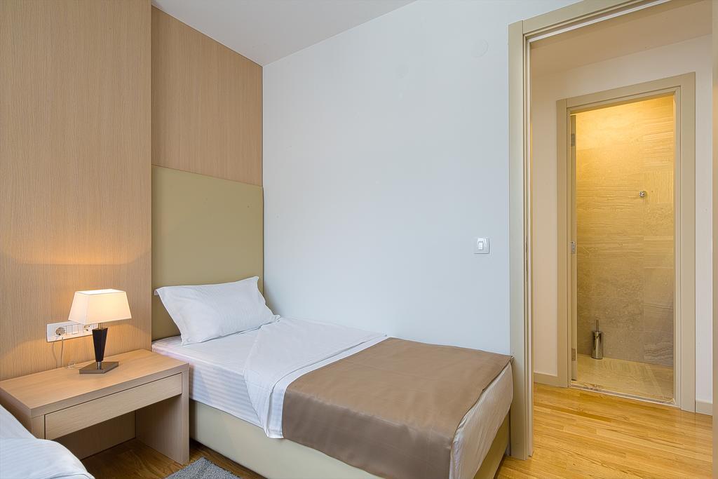 Aria Apartments Будва Екстер'єр фото